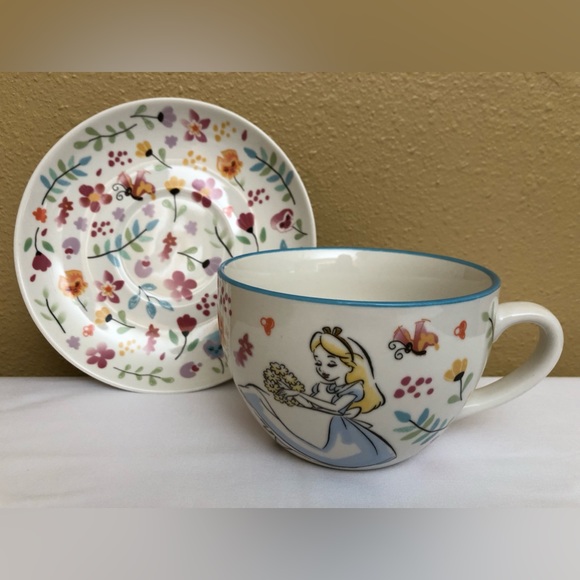 Disney Alice In Wonderland Spring Floral 16oz Teacup with Saucer NWT - Picture 3 of 13